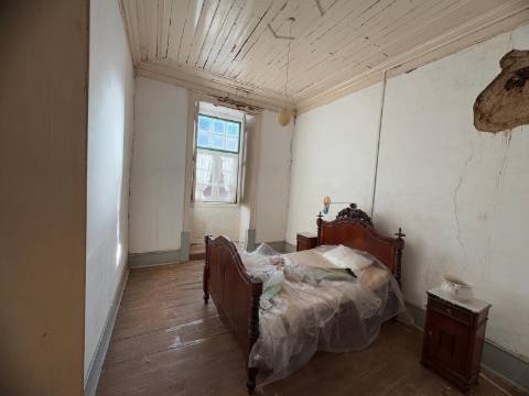 Moradia para Remodelar - Potencial para Alojamento Local