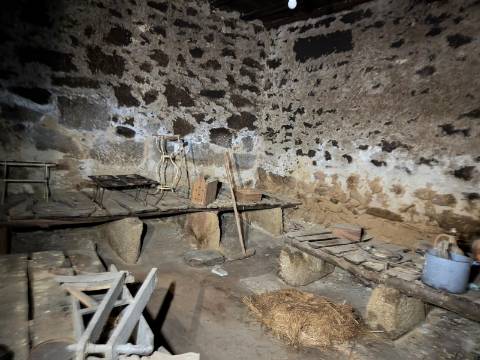 Moradia para Remodelar - Potencial para Alojamento Local