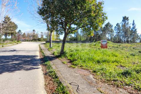 Lote de Terreno Urbano para venda em S. Vicente da Beira.