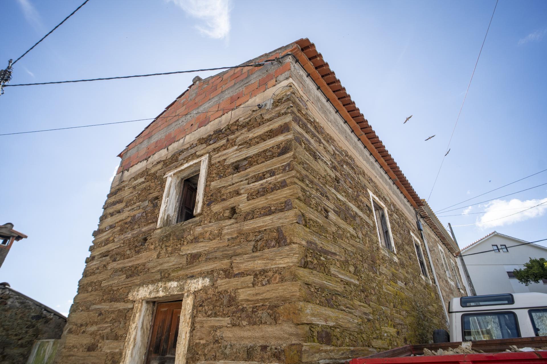 Moradia em Xisto - Para Recuperar