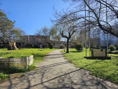 Apartamento T6 - Junto à ESE