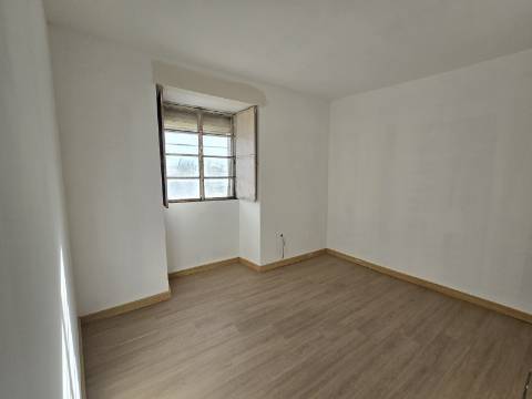 Moradia T2 com terraço