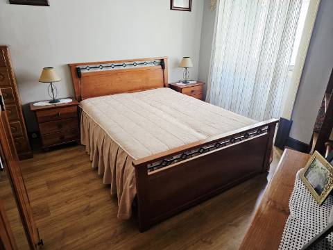 Moradia T3 com Garagem e Logradouro