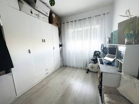 Apartamento T3 renovado