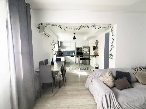 Apartamento T3 renovado