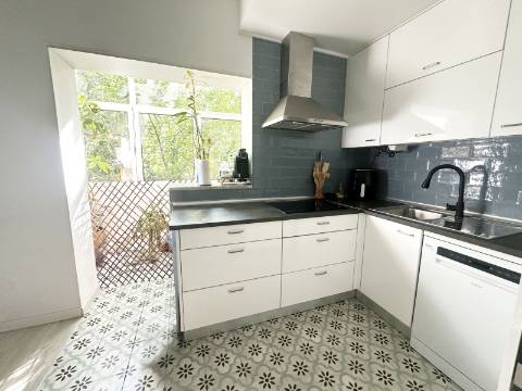 Apartamento T3 renovado