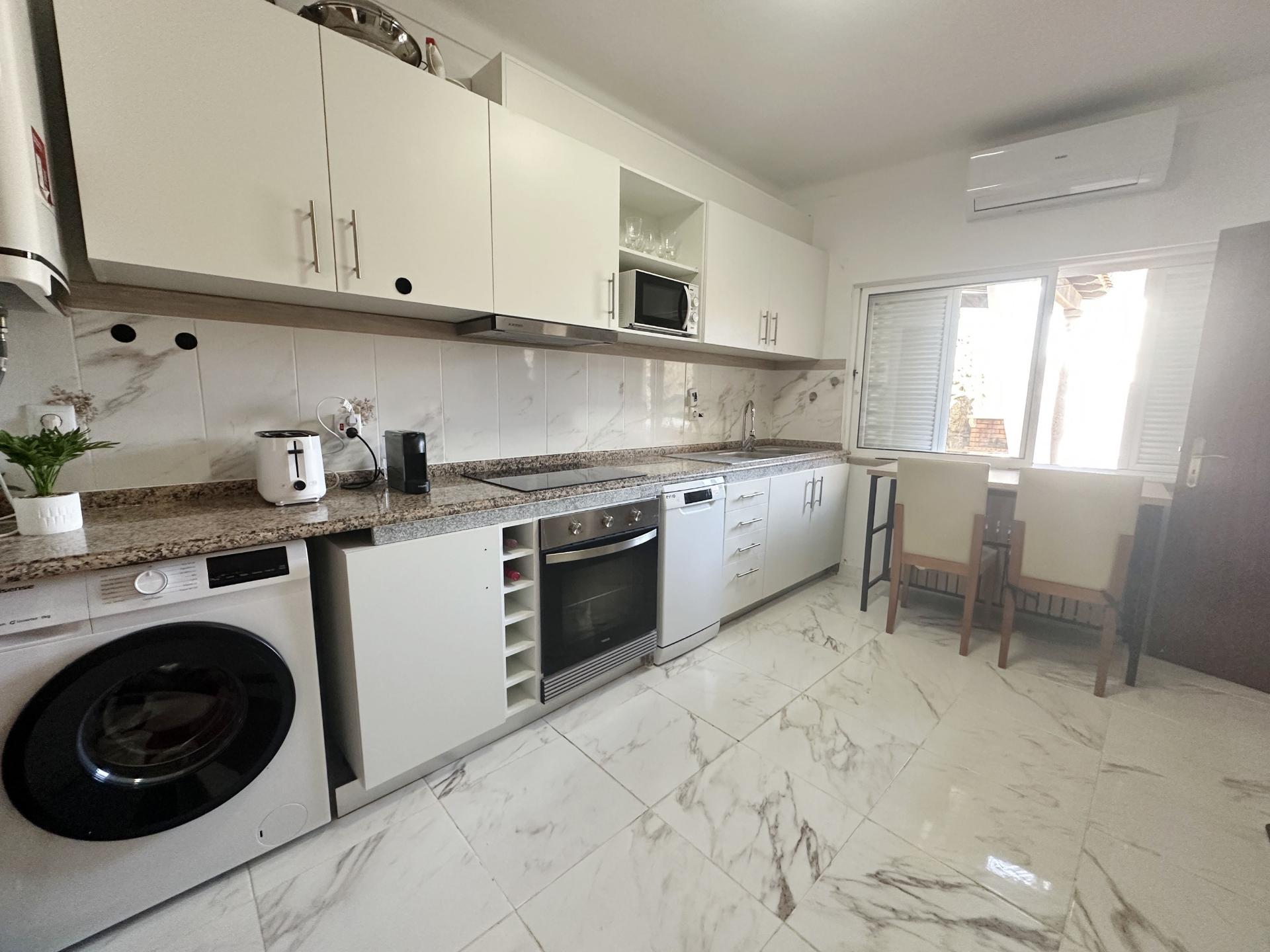 Moradia T1 com Logradouro