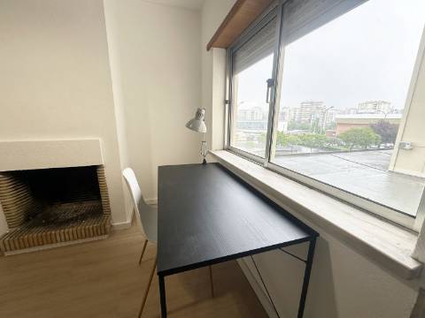 Apartamento T4 - Zona Sul