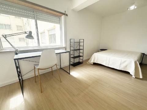 Apartamento T4 - Zona Sul