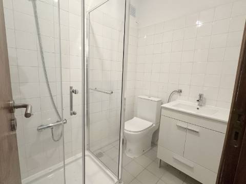 Apartamento T4 - Zona Sul