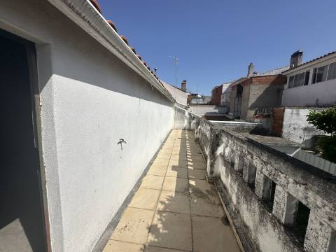Moradia T3 com Logradouro