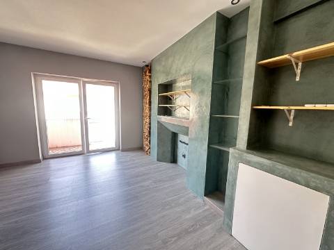 Apartamento T3 - Junto à Rotunda Europa