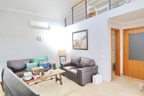 Moradia V3 com vistas deslumbrantes sobre o mar localizada perto de Vilamoura