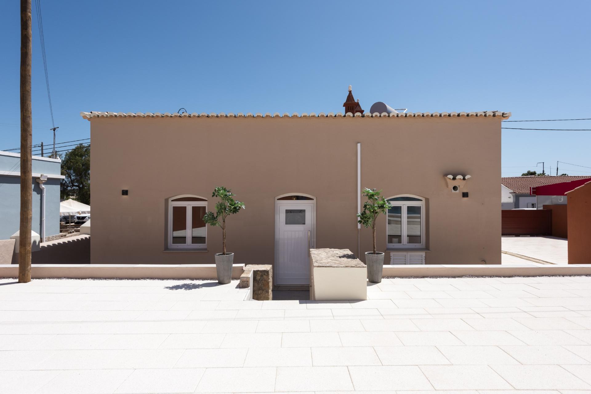 Moradia T3 com Piscina remodelada com gosto e qualidade