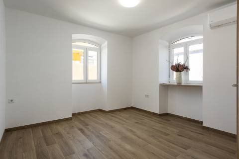 Moradia T3 com Piscina remodelada com gosto e qualidade