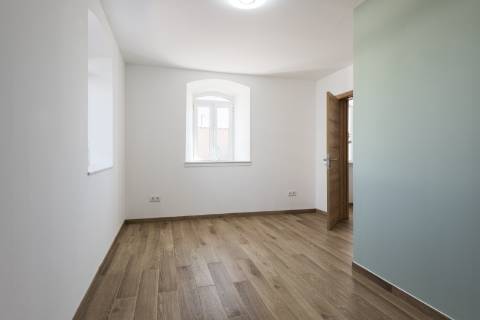 Moradia T3 com Piscina remodelada com gosto e qualidade