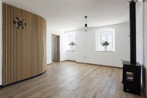 Moradia T3 com Piscina remodelada com gosto e qualidade