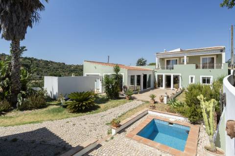 VENDIDA PELA ' TA MAISON DE RÊVE'