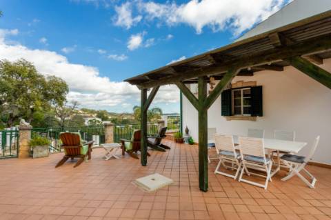 EXCLUSIVIDADE!

VENDIDA POR ' TA MAISON DE RÊVE'