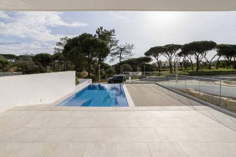 Vilas Alves- Linda moradia 3 quartos com piscina