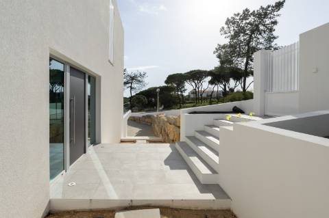 Vilas Alves- Linda moradia 3 quartos com piscina