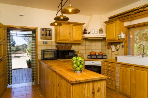 Propriedade Estilo Quinta Recém-Construída em Ambiente Rural Perto de Loulé