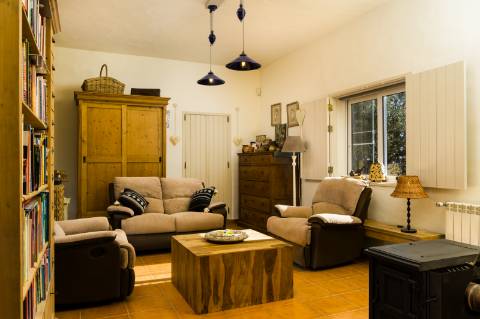 Propriedade Estilo Quinta Recém-Construída em Ambiente Rural Perto de Loulé