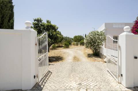 Bela propriedade com potencial de ampliação - Vale Telheiro , Loulé
