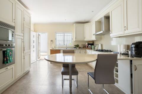 Bela propriedade com potencial de ampliação - Vale Telheiro , Loulé