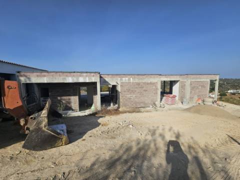 Moradia Exclusiva no Algarve - Luxo, Conforto e Elegância Atemporal