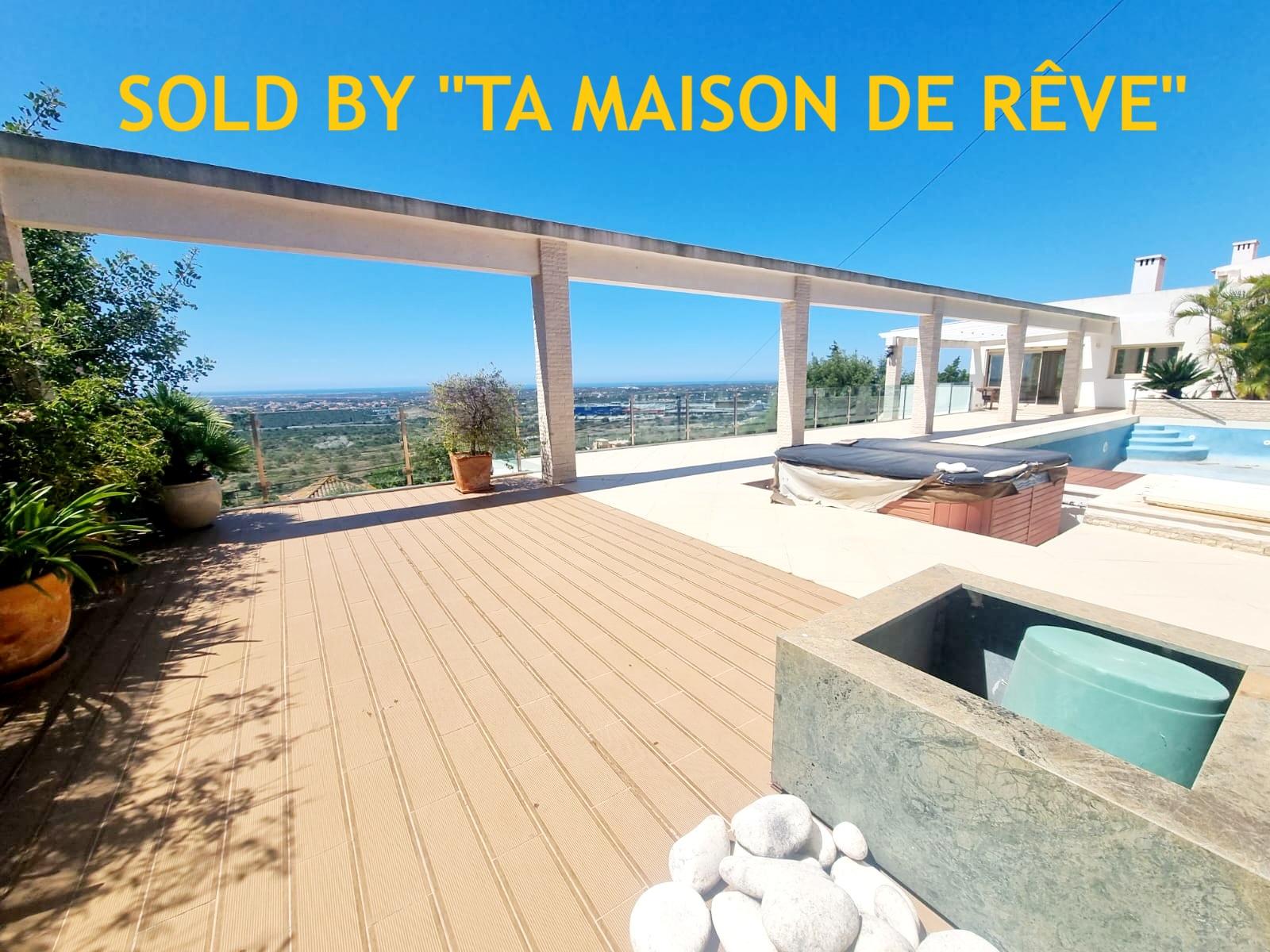 VENDIDA PELA ' TA MAISON DE RÊVE'