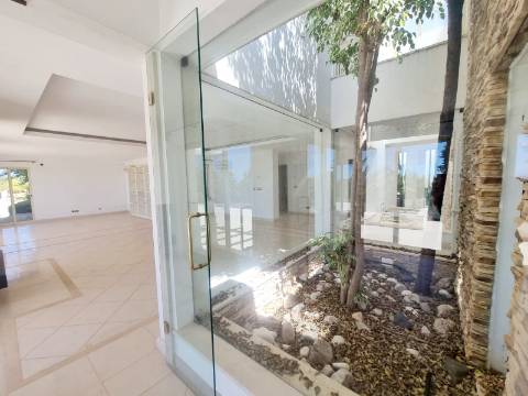 VENDIDA PELA ' TA MAISON DE RÊVE'