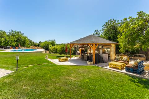 Boliqueime Moradia de Campo com 4+1 Quartos com18.350 m² de Terreno para Venda