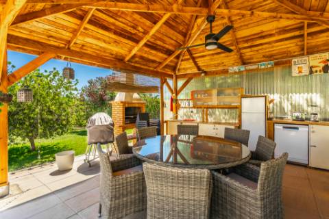 Boliqueime Moradia de Campo com 4+1 Quartos com18.350 m² de Terreno para Venda