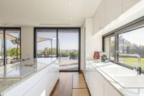 Fantástica moradia de Luxo de 4 quartos com vista mar