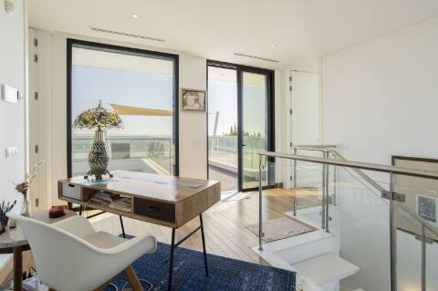 Fantástica moradia de Luxo de 4 quartos com vista mar