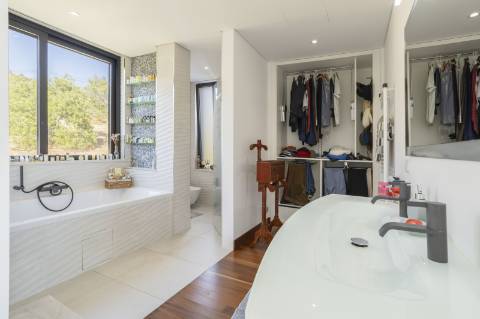 Fantástica moradia de Luxo de 4 quartos com vista mar