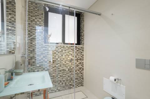 Fantástica moradia de Luxo de 4 quartos com vista mar