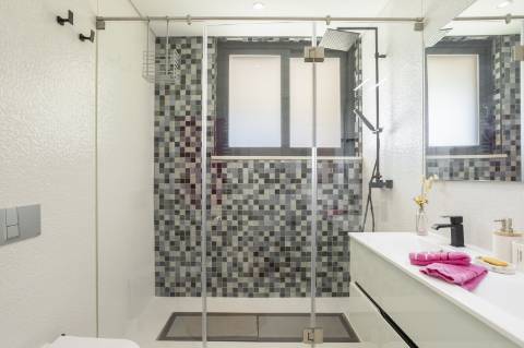 Fantástica moradia de Luxo de 4 quartos com vista mar