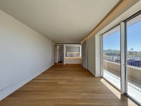 Apartamento T2 à beira-mar com vista para o mar no empreendimento Horizon Sea em Quarteira