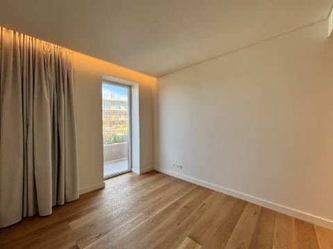 Apartamento T2 à beira-mar com vista para o mar no empreendimento Horizon Sea em Quarteira