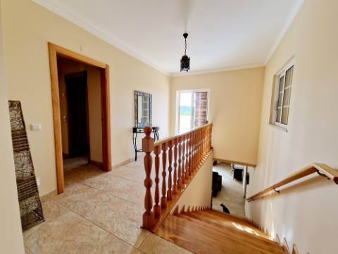 
Magnífica moradia de 4 quartos em Estoi, com vistas deslumbrantes e total privacidade.