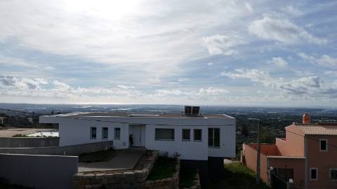 MORADIA 3 QUARTOS COM VISTA MAR PARA VENDA EM FARO