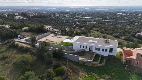 MORADIA 3 QUARTOS COM VISTA MAR PARA VENDA EM FARO