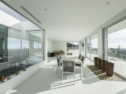 MORADIA 3 QUARTOS COM VISTA MAR PARA VENDA EM FARO