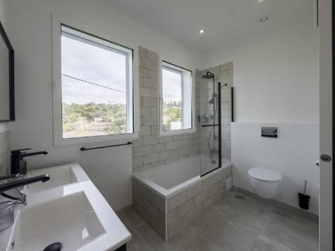 MORADIA 3 QUARTOS COM VISTA MAR PARA VENDA EM FARO