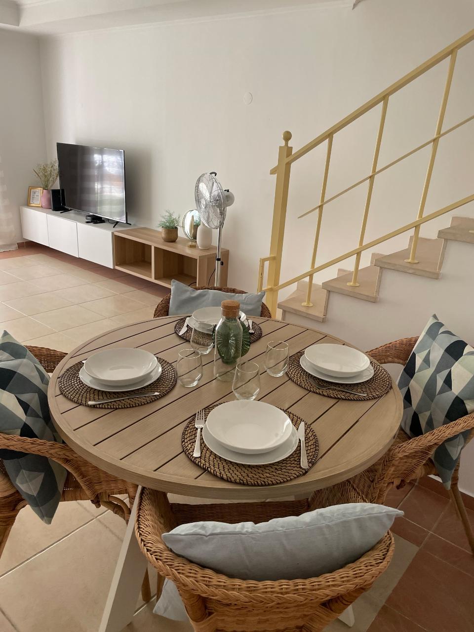 VENDIDA PELA ' TA MAISON DE RÊVE'