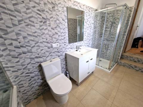 Moradia exclusiva com 7 quartos e anexos!