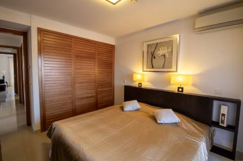 Apartamento Espaçoso de 3 quartos situado no prestigioso amendoeira golf resort