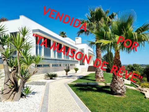 VENDIDA PELA ' TA MAISON DE RÊVE'